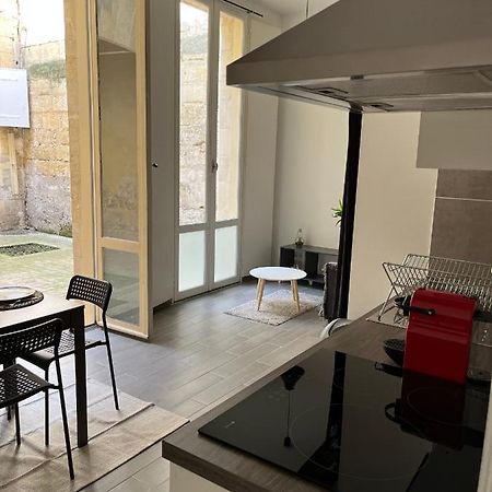Studio Plein Coeur De Libourne Leilighet Eksteriør bilde