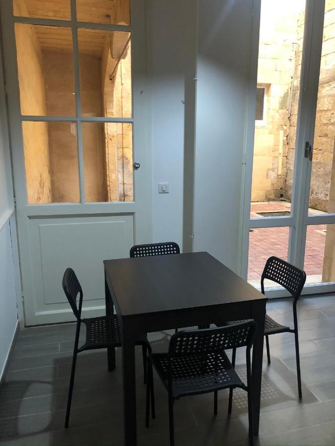 Studio Plein Coeur De Libourne Leilighet Eksteriør bilde